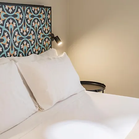 Almica24 招待所 巴里